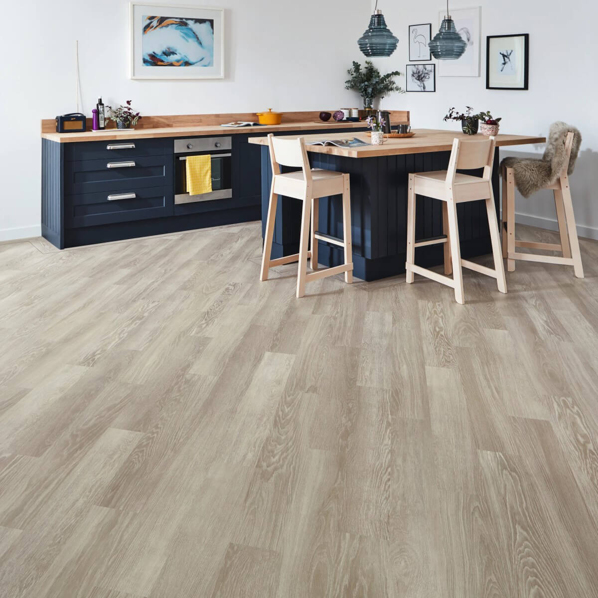 Karndean Knight Tile Gluedown Grey Limed Oak KP138