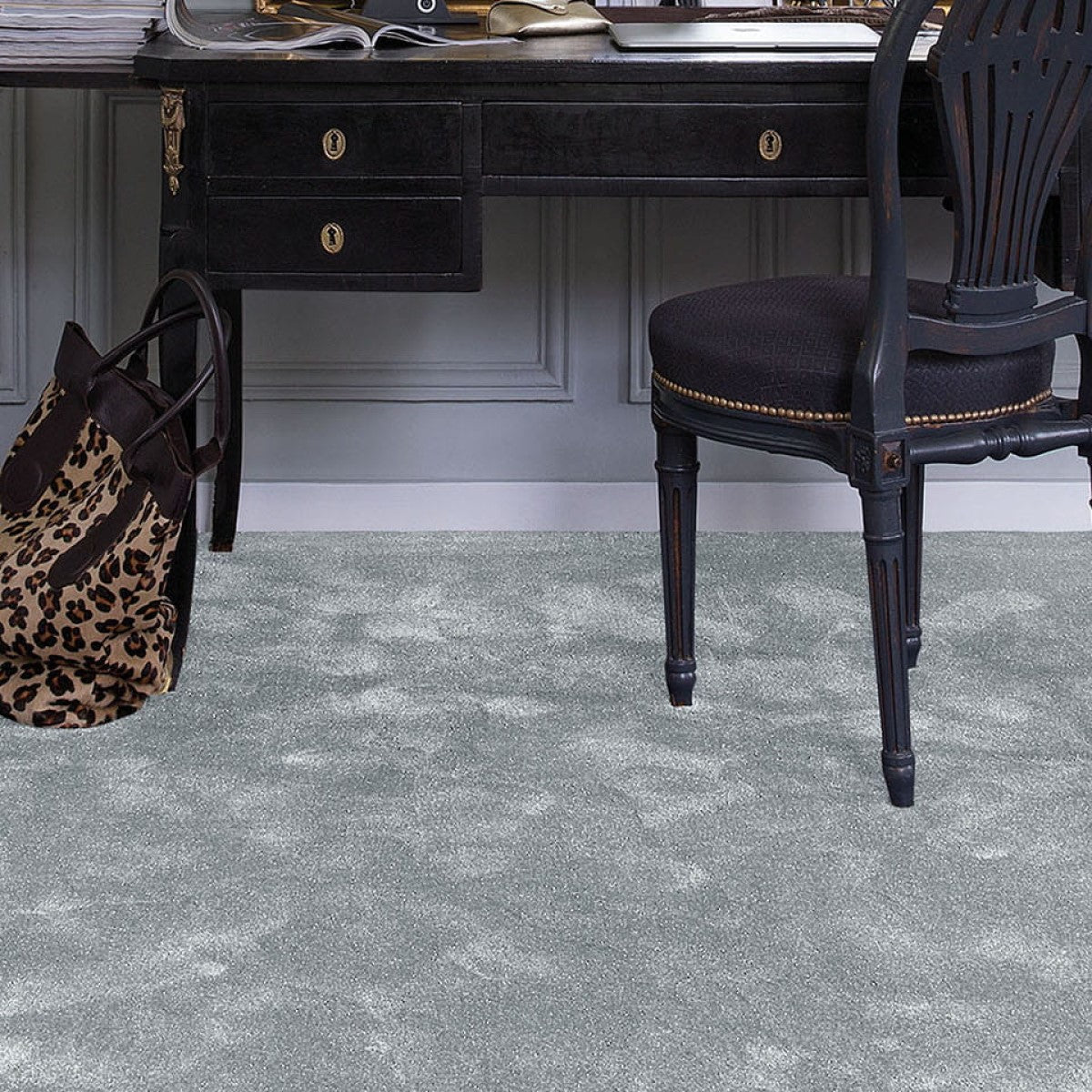 Surprise Carpet