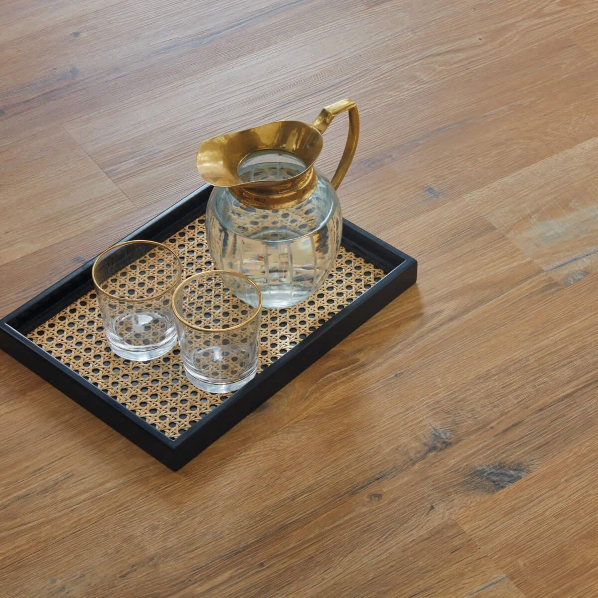 Karndean Knight Tile Gluedown Traditional Character Oak KP146