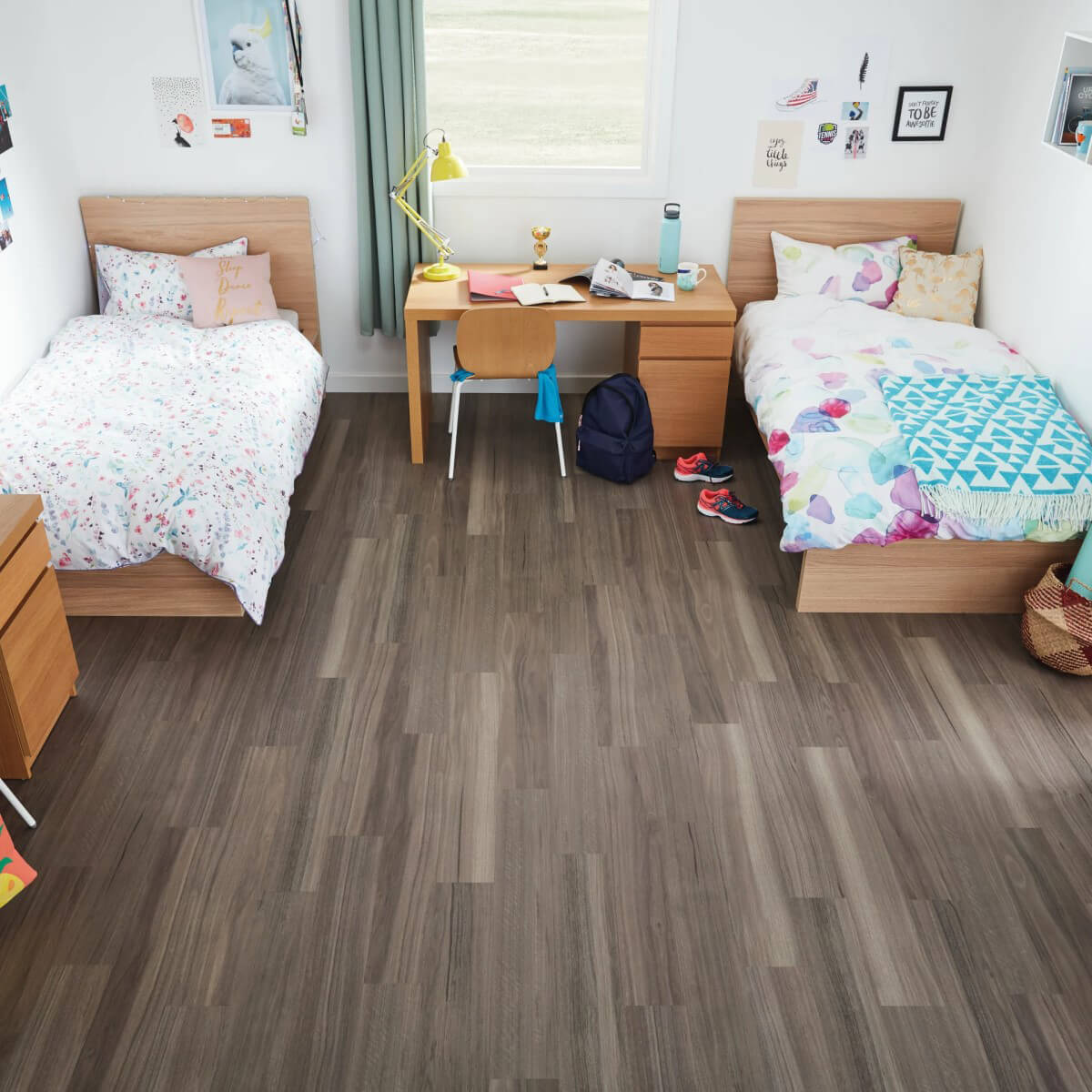 Karndean Knight Tile Gluedown Urban Spotted Gum KP141