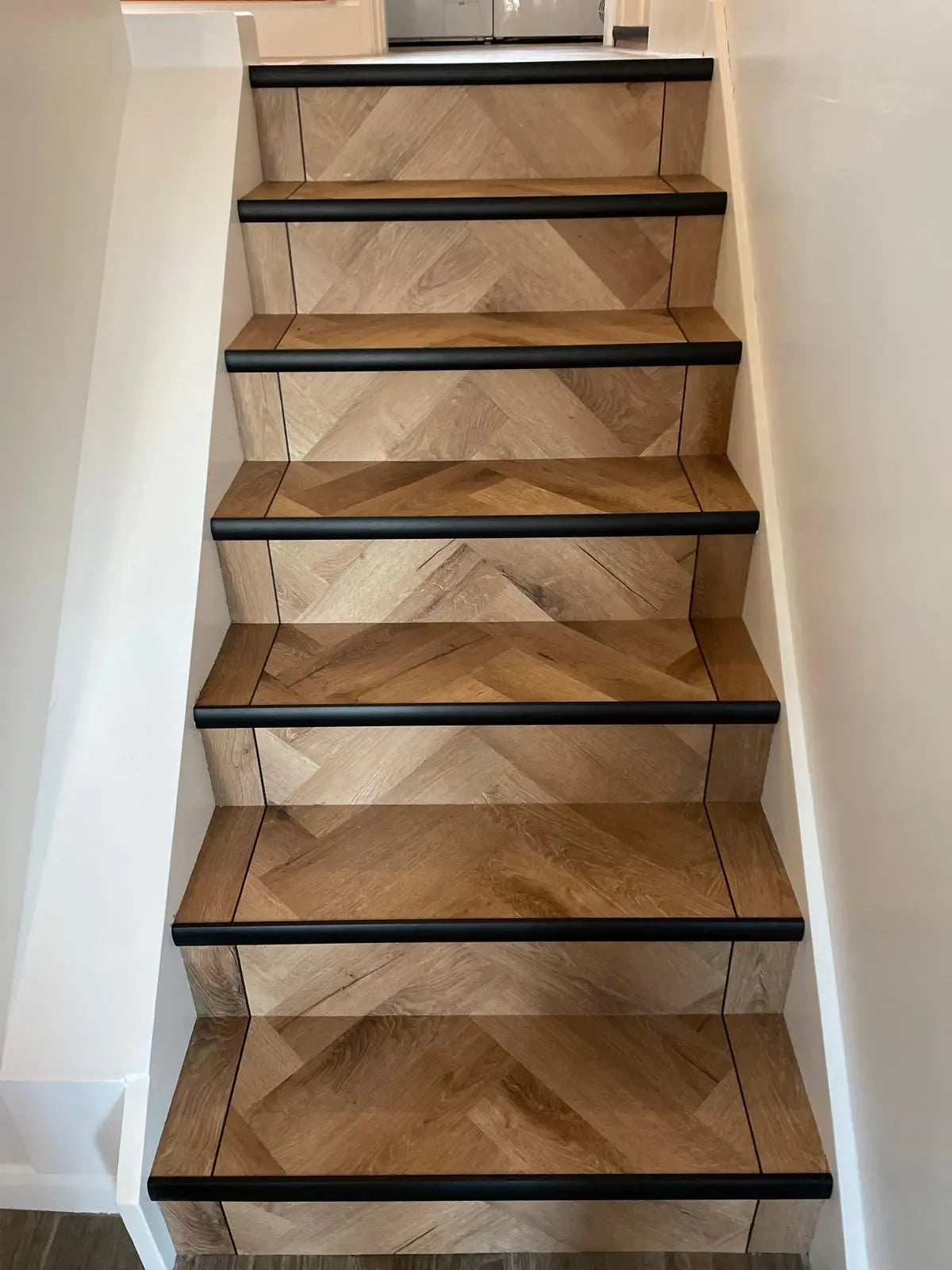 Best Carpet for Stairs & Landing (UK 2025): The No-Nonsense Buyer’s Guide