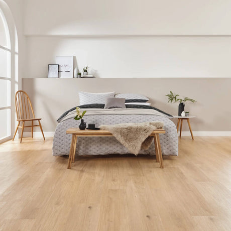 Karndean Van Gogh Gluedown Canadian Nude Oak VGW8117