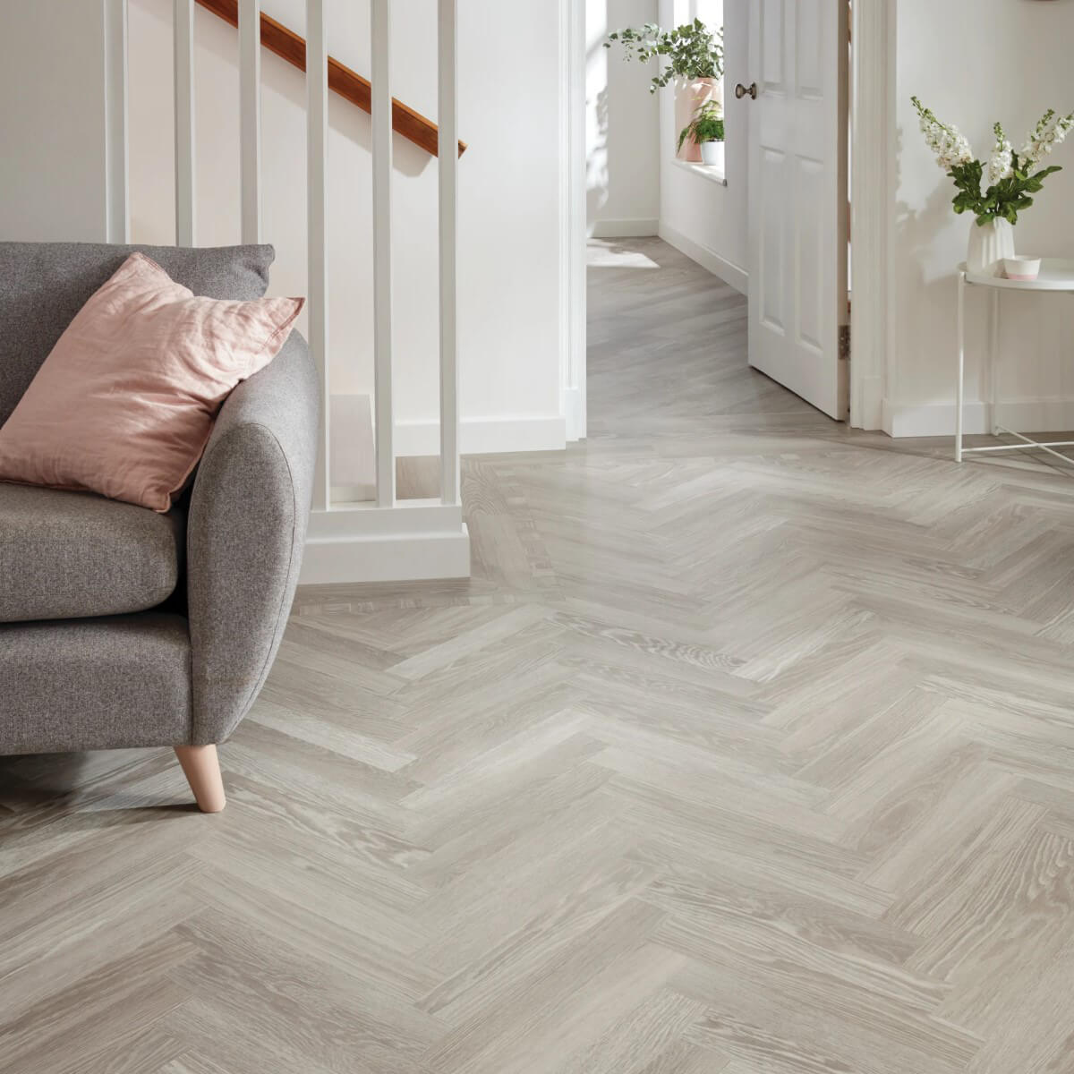 Karndean Knight Tile Gluedown Grey Limed Oak SM-KP138