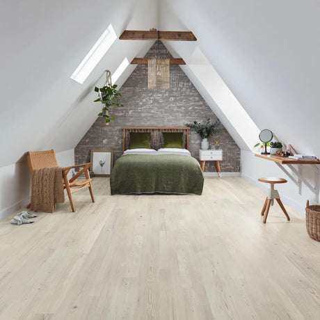Karndean Knight Tile Gluedown Grey Scandi Pine KP131