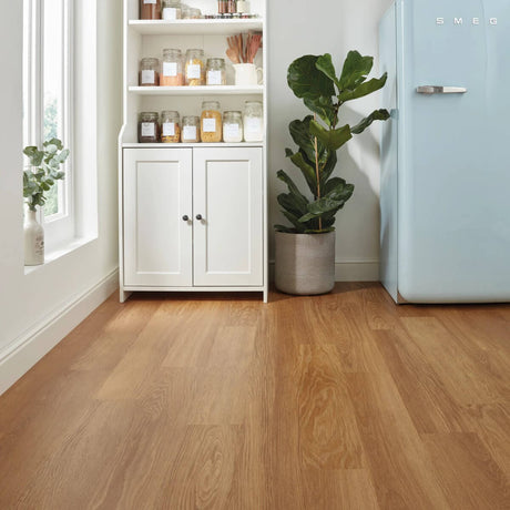 Karndean Knight Tile Gluedown Honey Limed Oak KP155
