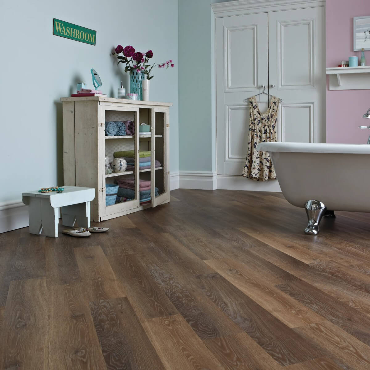 Karndean Knight Tile Gluedown Mid Limed Oak KP96