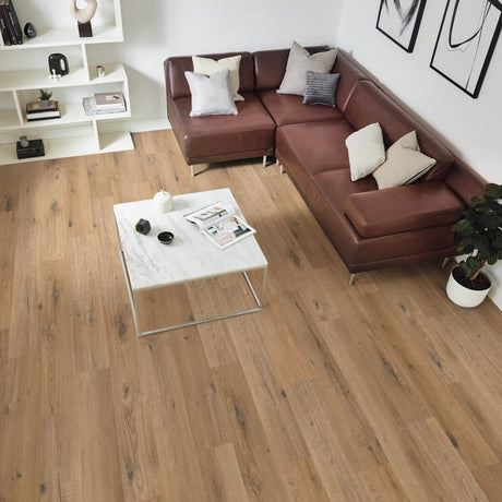Karndean Knight Tile Gluedown Natural Character Oak KP145