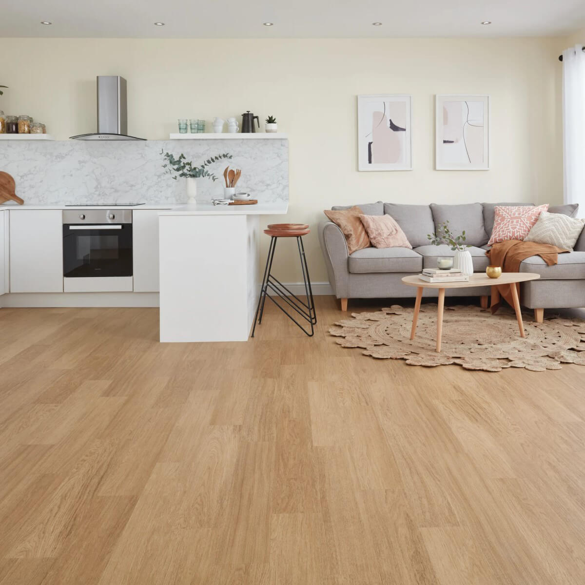 Karndean Knight Tile Gluedown Natural Studio Oak KP151