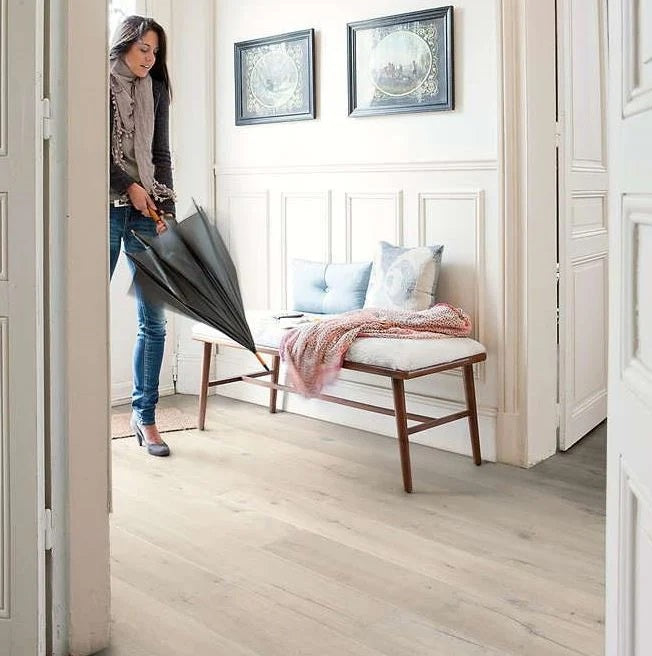 Quickstep Impressive Ultra Soft Oak Light