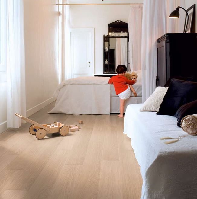 Quickstep Impressive White Varnished Oak