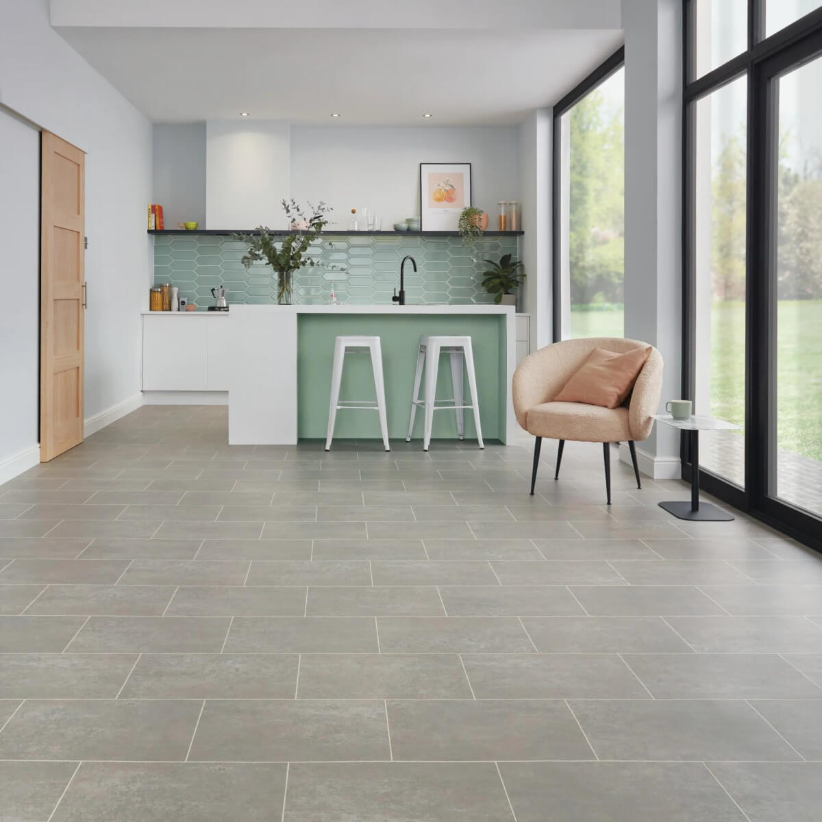 Karndean Knight Tile Gluedown Smoked Concrete ST22