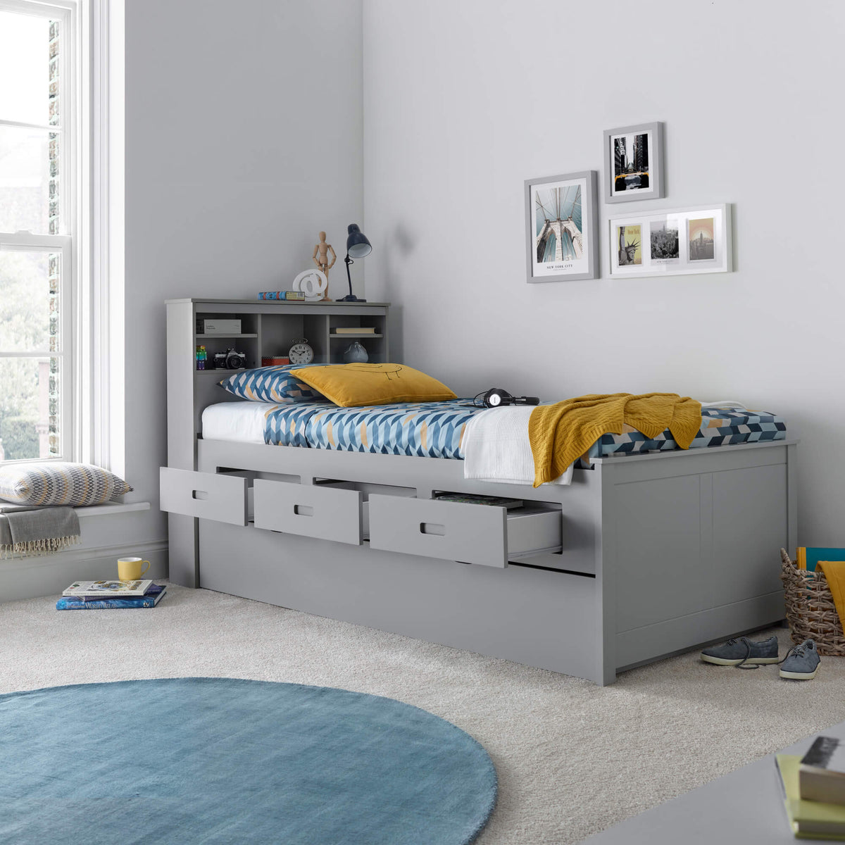 Veera Guest Bed