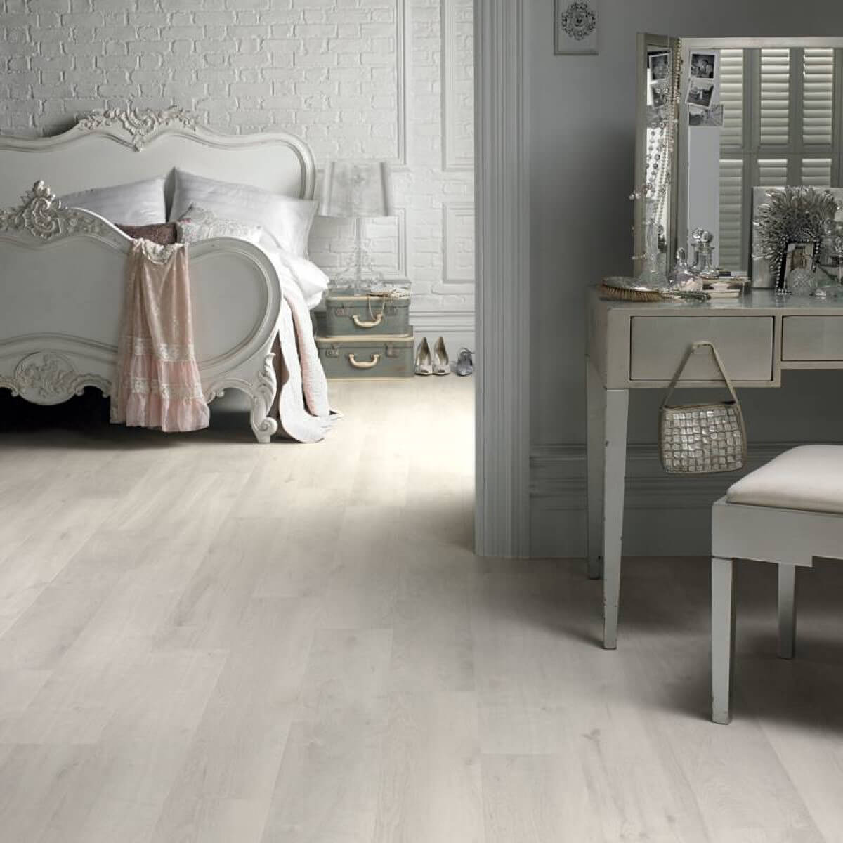 Karndean Van Gogh Gluedown White Washed Oak VGW80T